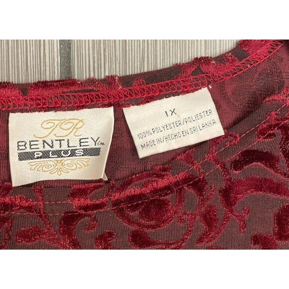 Bentley Plus Womens Deep Cherry Crushed Velvet Short Sleeve Top Size 1X - Picture 2 of 3